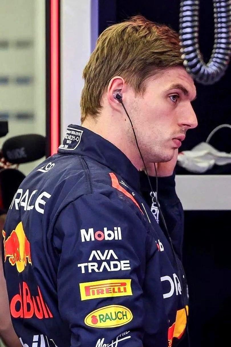 红牛车队逆转梅赛德斯,维斯塔潘刷新纪录 红牛车队逆转梅赛德斯,维斯塔潘刷新纪录