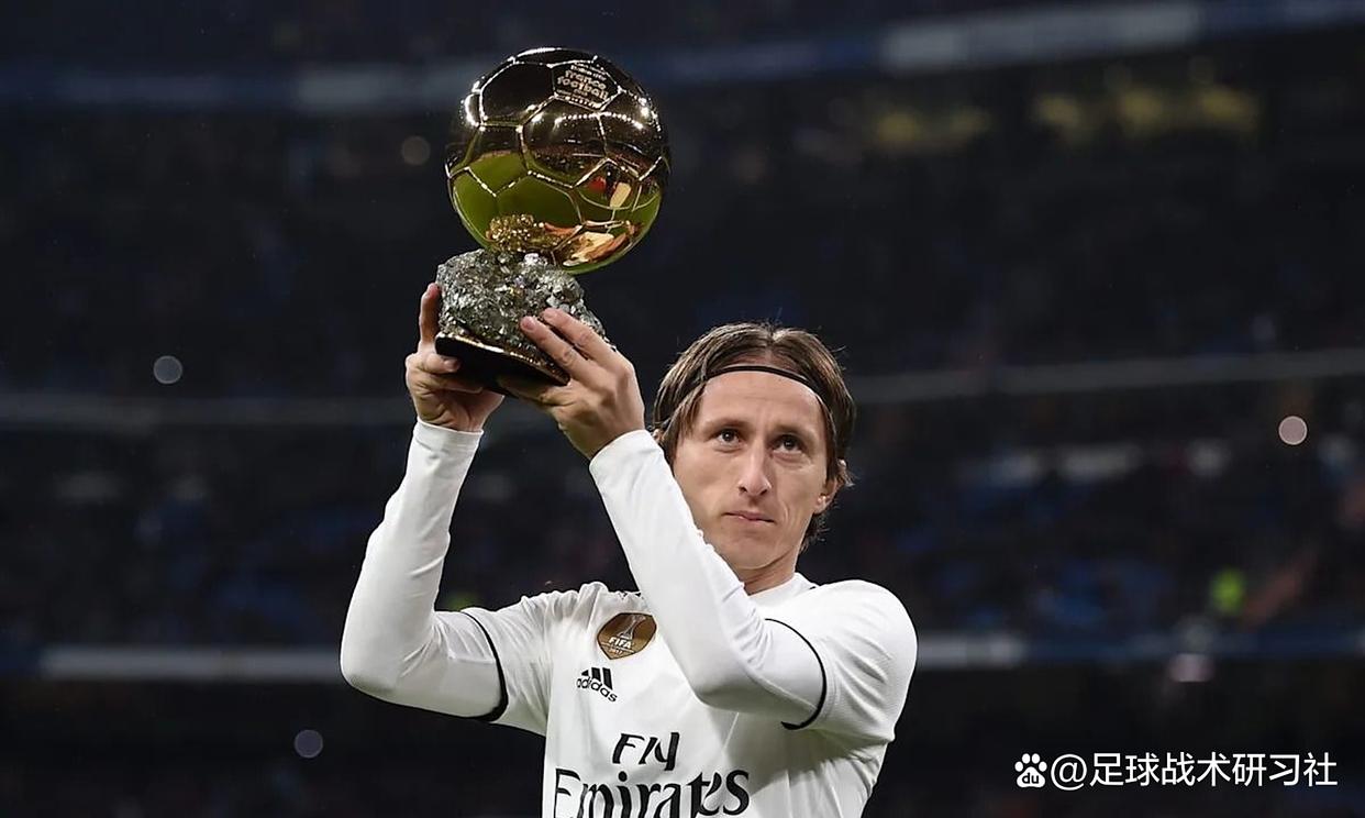 巴萨翻盘美国,莫德里奇高光表现 巴萨翻盘美国,莫德里奇高光表现