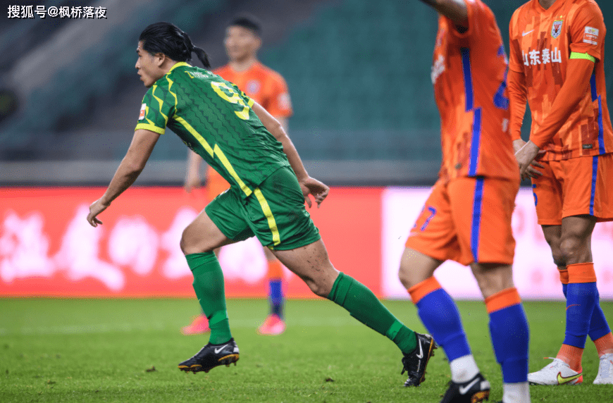 山东队完胜四川队，福克斯扛起全队