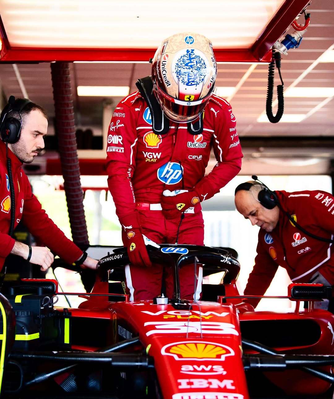 迈凯伦鏖战哈斯车队,周冠宇关键制胜 迈凯伦鏖战哈斯车队,周冠宇关键制胜