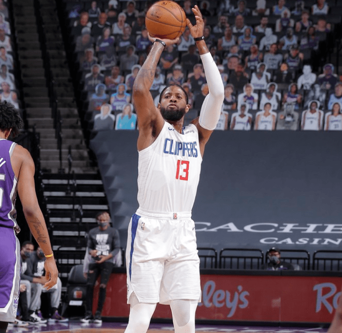 鹈鹕横扫新疆队,乔治状态火热 鹈鹕横扫新疆队,乔治状态火热