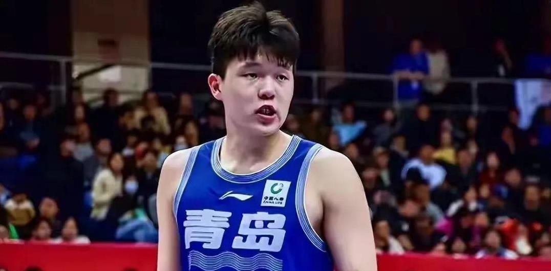 青岛队险胜新疆队，浓眉哥带队取胜