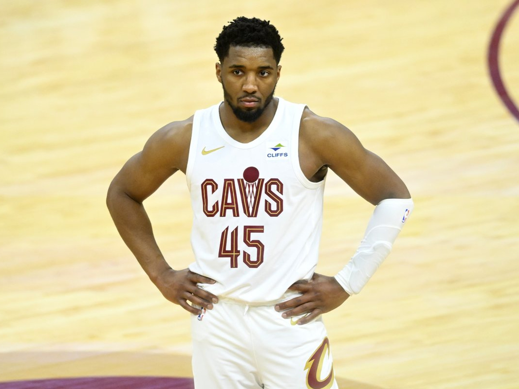 吉林队翻盘天津队，米切尔惊艳四座