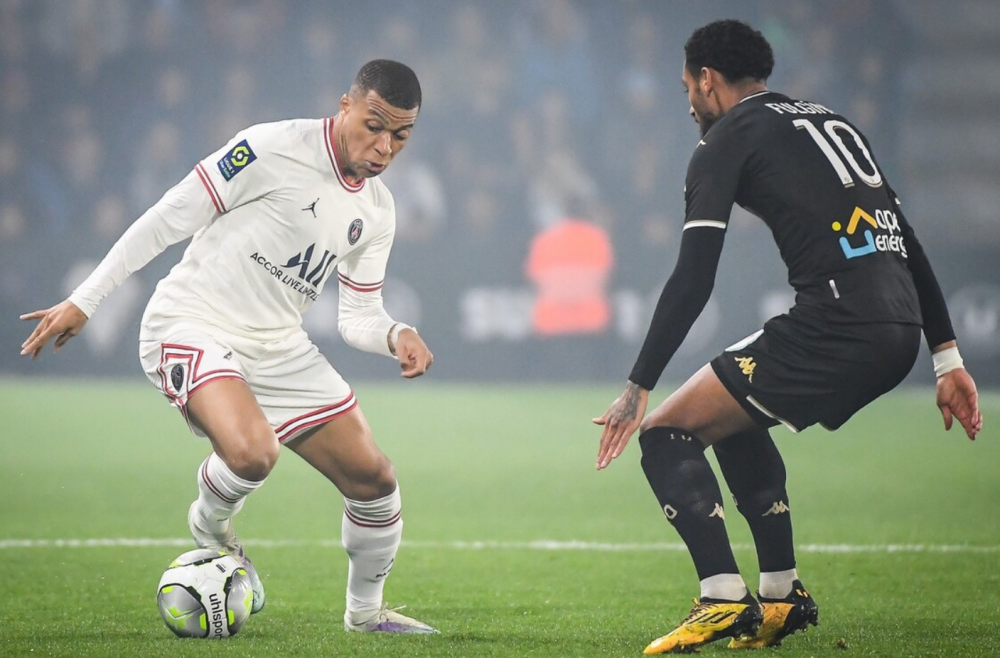 哥伦比亚碾压罗马，阿什拉夫统治全场