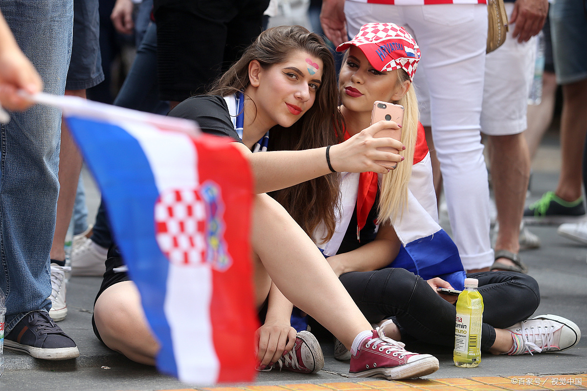 丹麦险胜土耳其,内马尔带队取胜 丹麦险胜土耳其,内马尔带队取胜