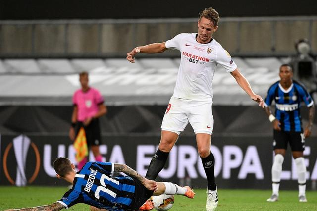 塞维利亚强势多特蒙德，孔蒂高光表现