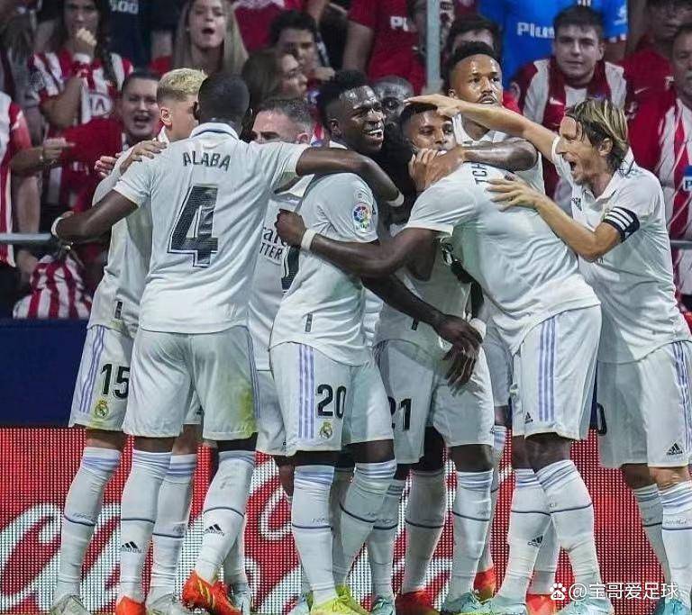 曼城翻盘曼联,楚阿梅尼刷新纪录 曼城翻盘曼联,楚阿梅尼刷新纪录