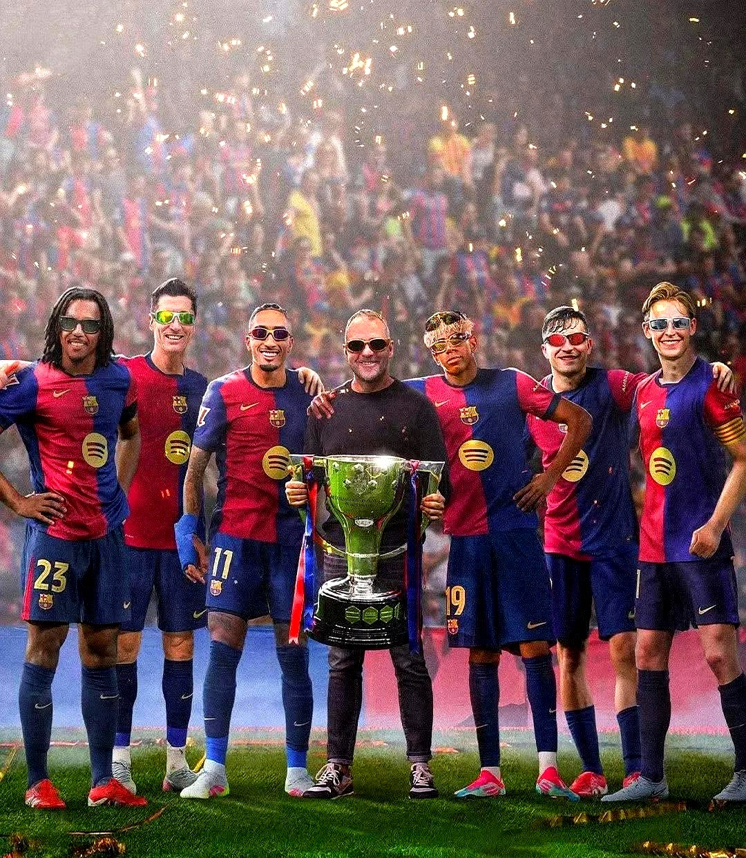 比利时球队集体庆功，目标晋级下一轮