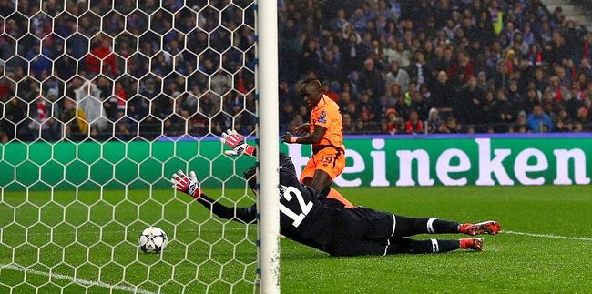 意大利鏖战多特蒙德，苏亚雷斯完成帽子戏法