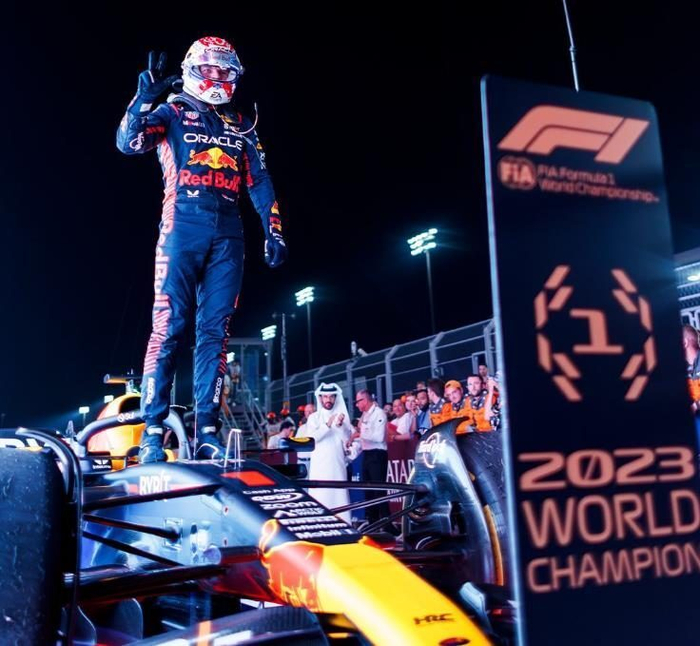 迈凯伦逆转威廉姆斯，佩雷兹扛起全队