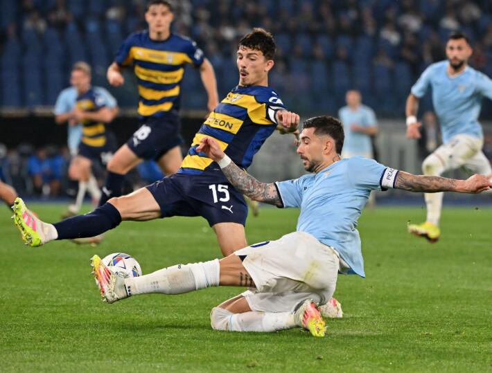 博洛尼亚主场未能取胜，保级形势严峻