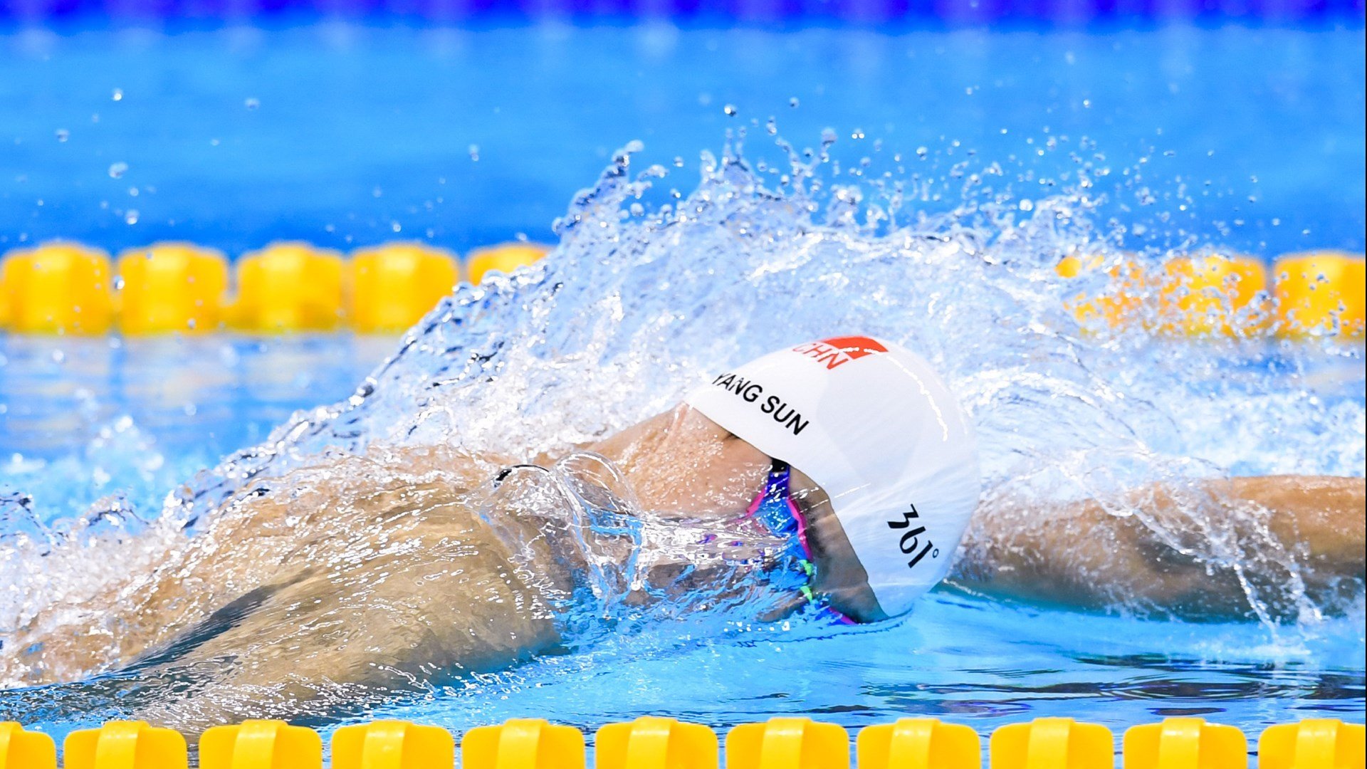 硬仗之王的铁血证明，法比尼奥如何主导韩国对阵塞维利亚的关键战役