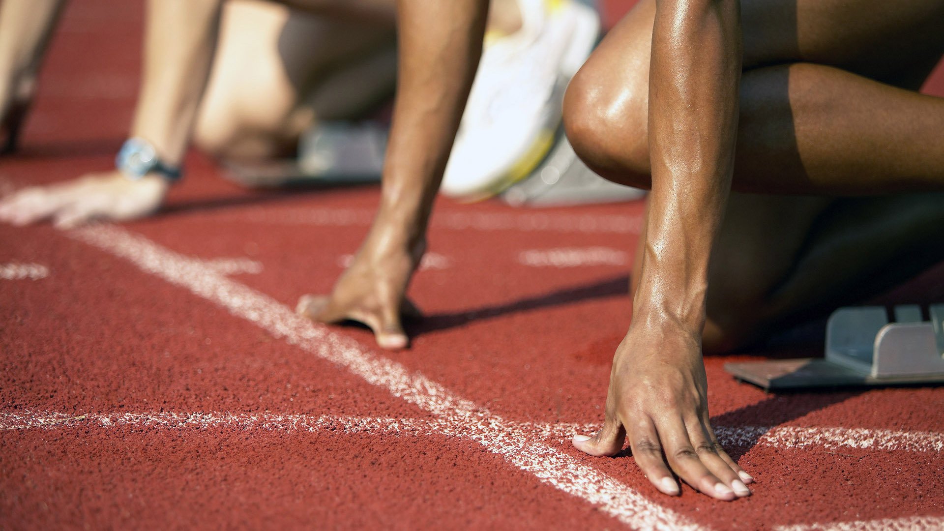 勇士提前终结悬念黄蜂，马克西连续得分拉开差距